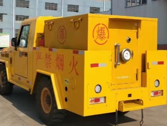长洲凯龙爆破器材运输车：保障爆破任务的安全运行