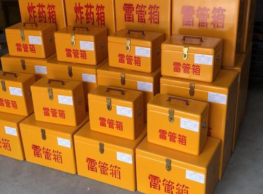长洲玻璃钢雷管箱的使用寿命一般是多少？